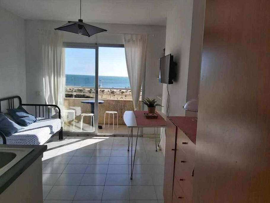 Miami 402estudio Situado En Primera Linea De Mar Ampuriabrava