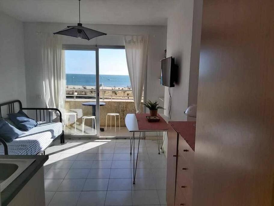 Apartamento Miami 402estudio Situado En Primera Linea De Mar Ampuriabrava